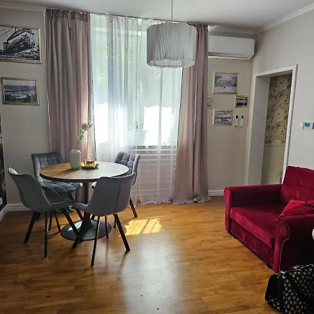 Wojciecha 9b 1 - Srodmiescie 70m2 Parter Appartement