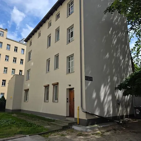 公寓 Wojciecha 9b 1 - Srodmiescie 70m2 Parter *