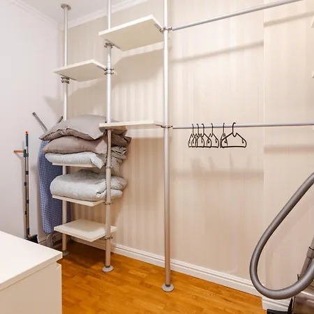 Lägenhet Wojciecha 9b 1 - Srodmiescie 70m2 Parter Gdynia