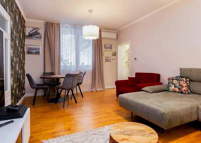 Wojciecha 9b 1 - Srodmiescie 70m2 Parter Lägenhet