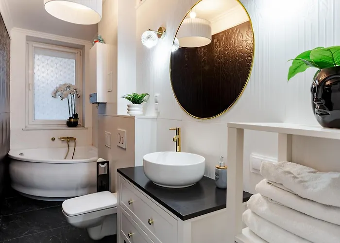 Wojciecha 9b 1 - Srodmiescie 70m2 Parter Lägenhet